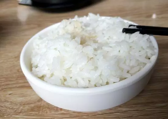 【家庭小妙招】普通大米的神奇用法